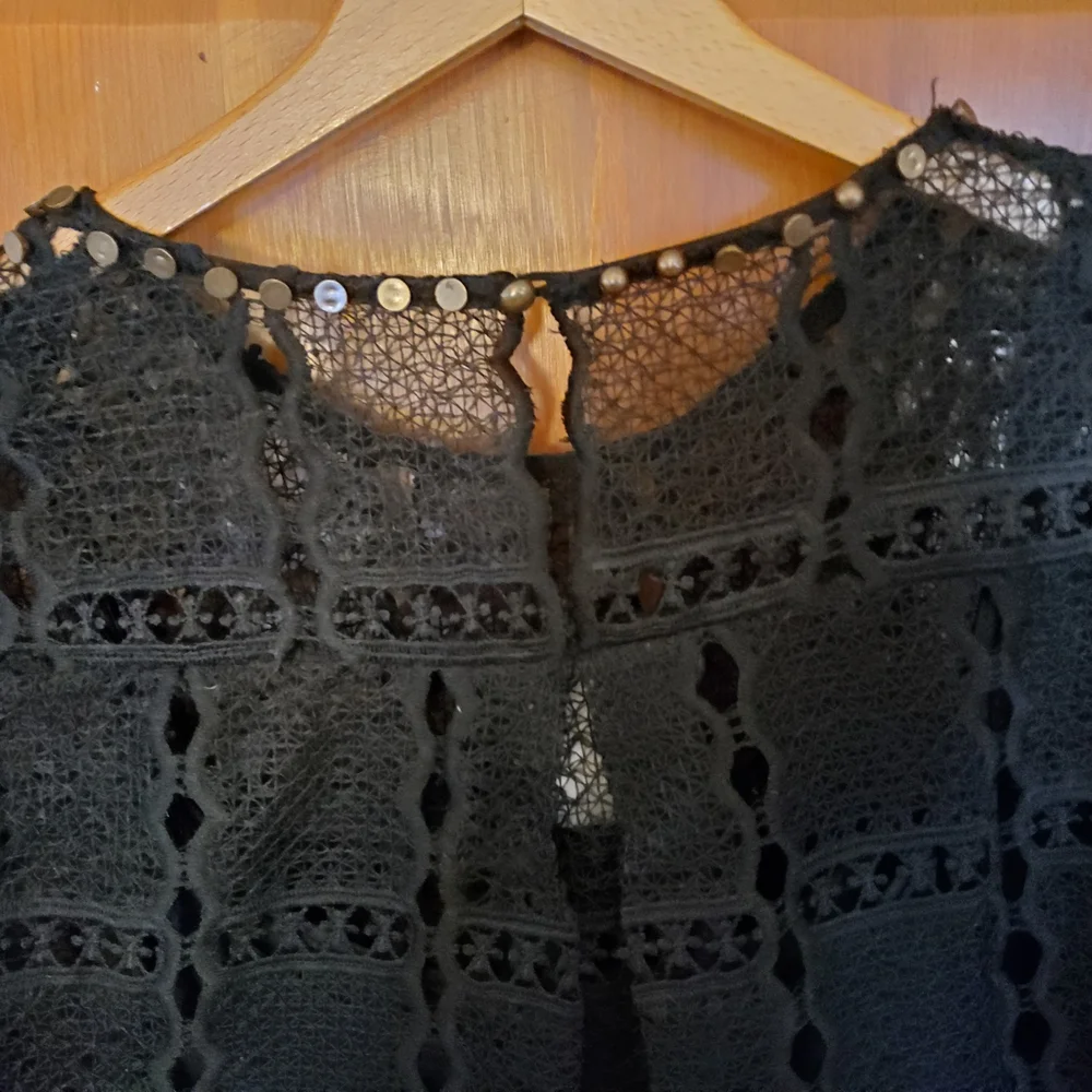 Mauve for Anthropologie Crocheted Sweater Size M EUC